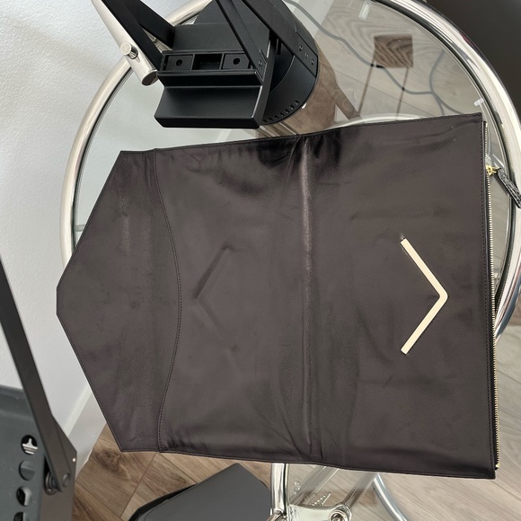 ANYA HINDMARCH luxury leather clutch - Picture 10 of 10